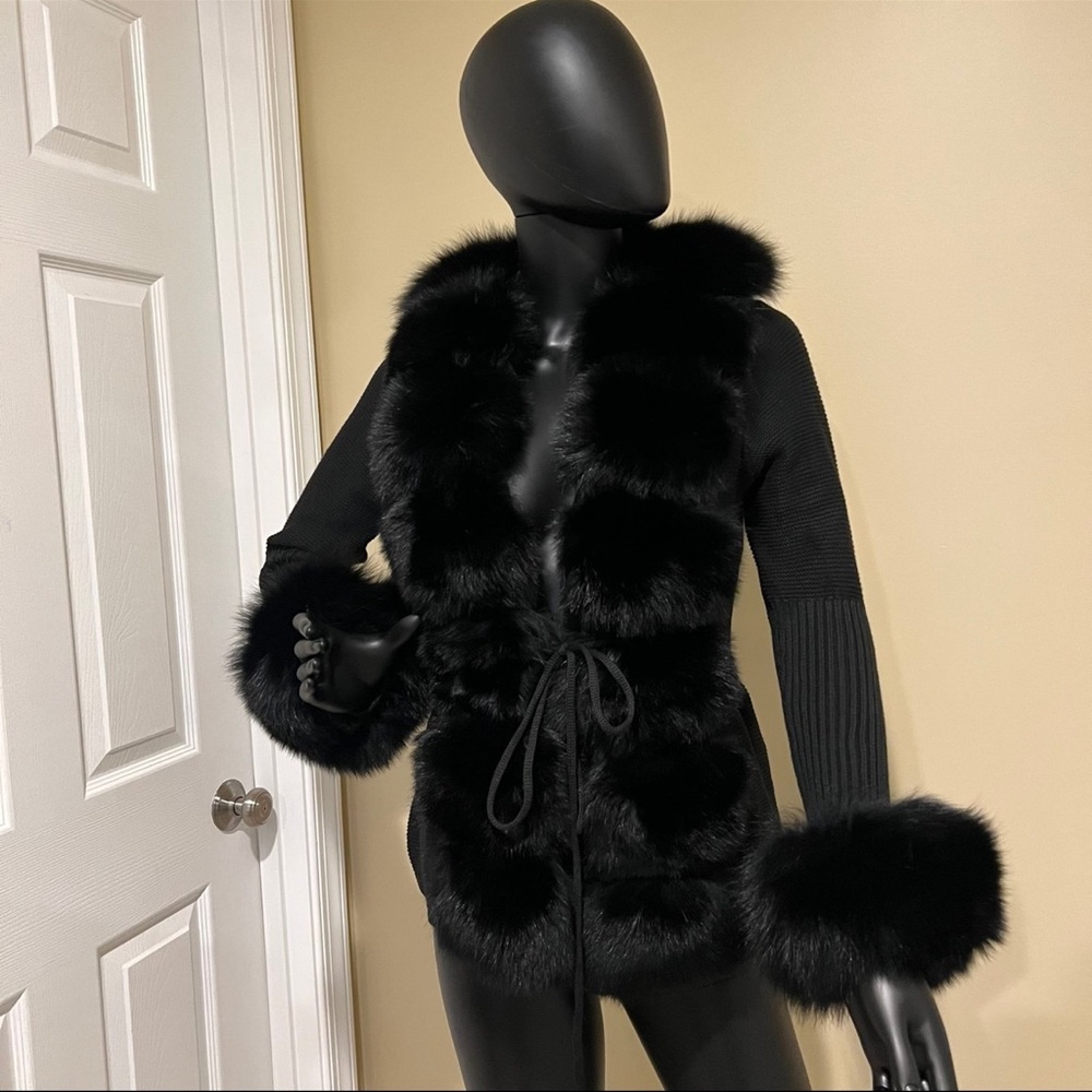 Chic Black Fur Trim Cardigan